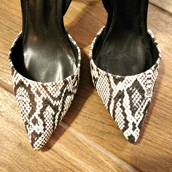 Express Slingback Pumps Pointed Toe - Size 6 - Picture 2 of 5